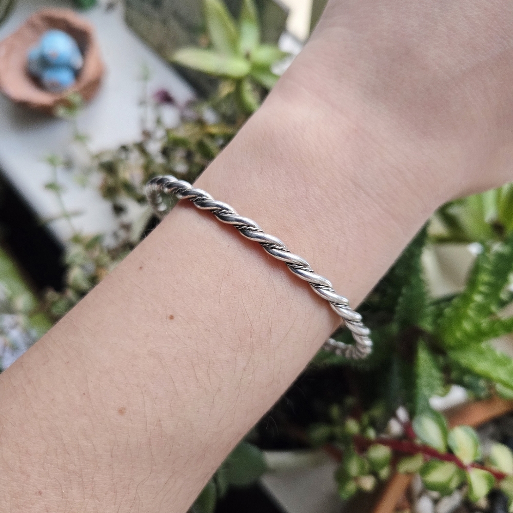 Vintage Classic Simple Silver Twist Bangle Bracelet